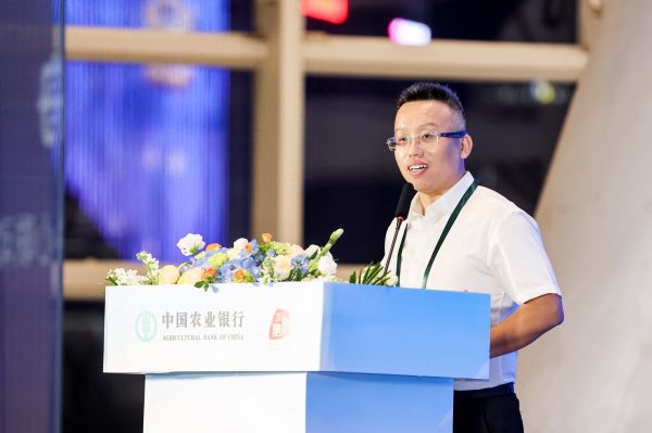 農(nóng)情億萬家 中國農(nóng)業(yè)銀行深化推進“誠信、興商、惠民”主題消費節(jié)